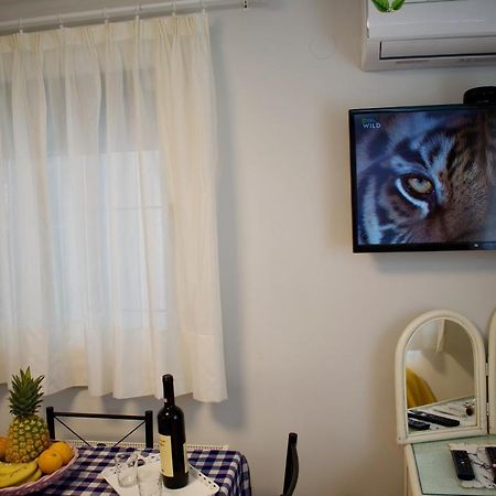 Peraía Alkyon Perea Apartments מראה חיצוני תמונה