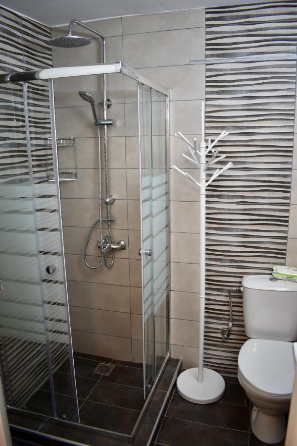 Peraía Alkyon Perea Apartments מראה חיצוני תמונה