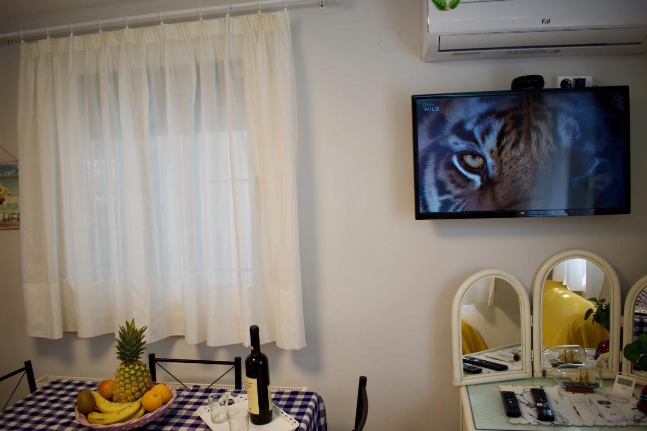 Peraía Alkyon Perea Apartments מראה חיצוני תמונה