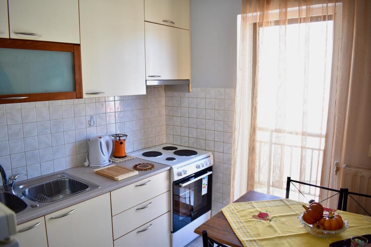 Peraía Alkyon Perea Apartments מראה חיצוני תמונה