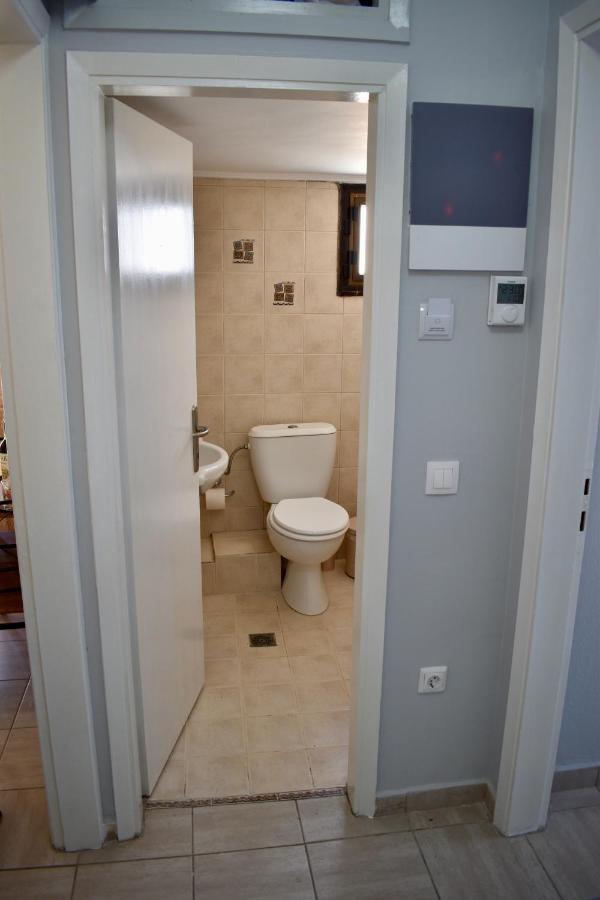 Peraía Alkyon Perea Apartments מראה חיצוני תמונה