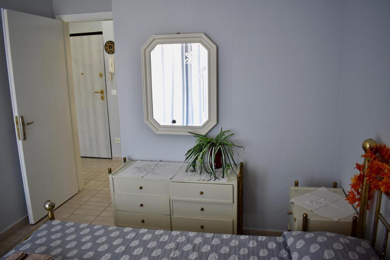Peraía Alkyon Perea Apartments מראה חיצוני תמונה